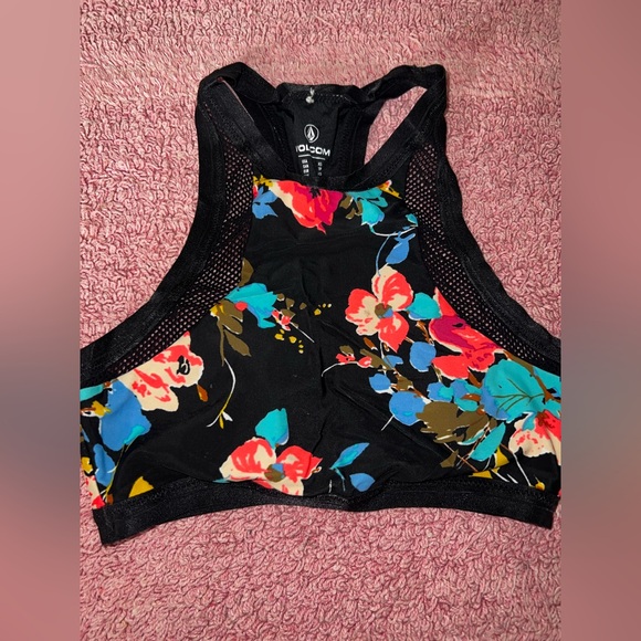 Volcom Racerback Style🌺 Swim Top - Picture 1 of 4
